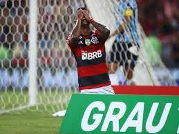 Bruno Henrique vive “mix de emoções” ao voltar a fazer gol pelo Flamengo em vitória sobre o Grêmio