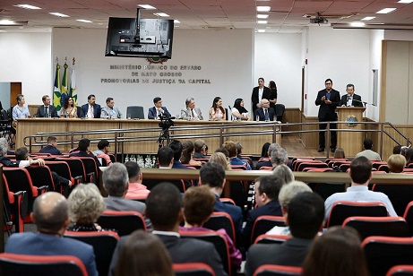 MT:  Governo adere ao pacto nacional de vacinação para avanço da imunização em MT