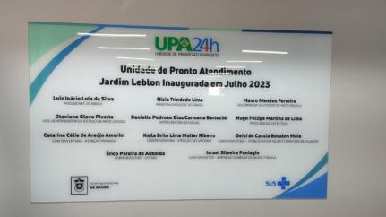 MT:  Governador inaugura UPA e nome de prefeito fica fora de placa