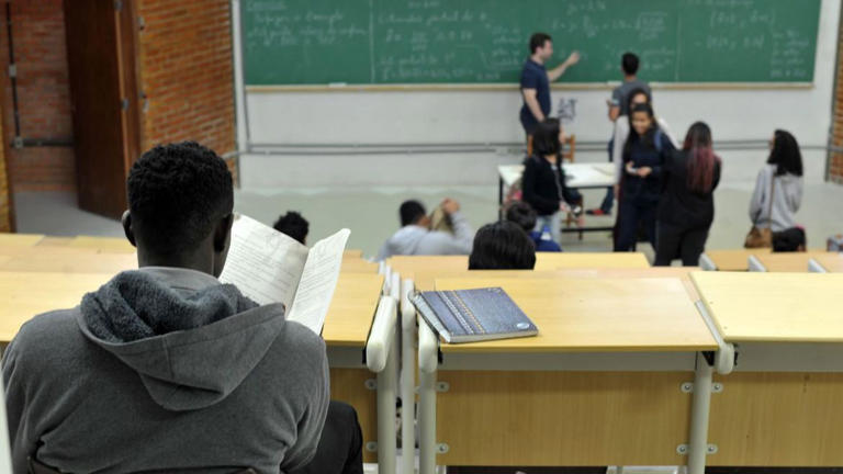 MEC abre 6 mil vagas no ensino superior para estudantes estrangeiros