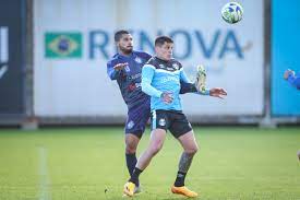 Com Iturbe em campo, Renato Gaúcho comanda jogo-treino no CT do Grêmio