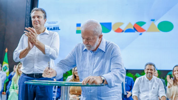 Lula sanciona Escola em Tempo Integral e MEC fará seminário sobre o tema