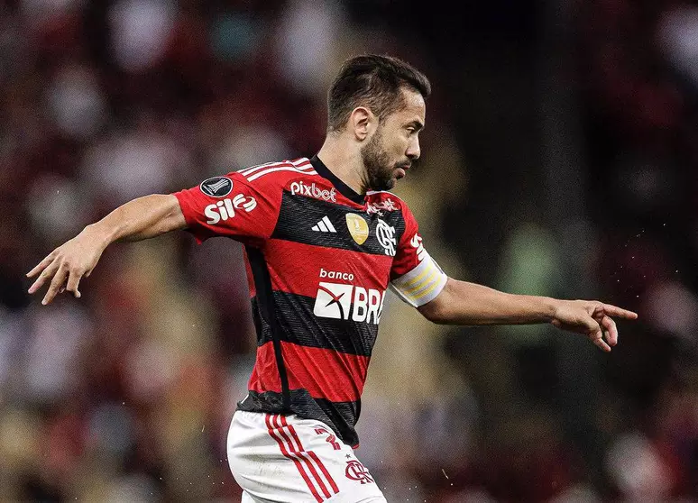 Everton Ribeiro reprova atuação do Flamengo diante do Inter: “Temos que mostrar mais”