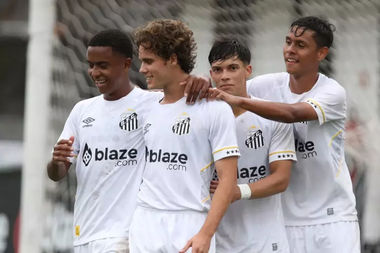 Santos goleia o Capivariano na despedida da segunda fase do Paulistão sub-20