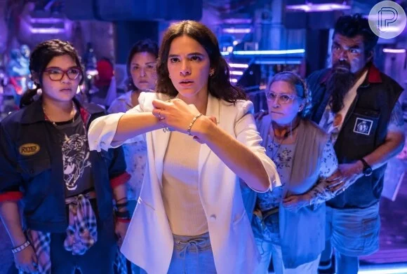 Quanto Bruna Marquezine ganhou para viver Jenny Kord no filme ‘Besouro Azul’?