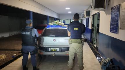 AÇÃO INTEGRADA: PM e PRF prendem motorista com 17 kg de cocaína escondidos em tanque de carro