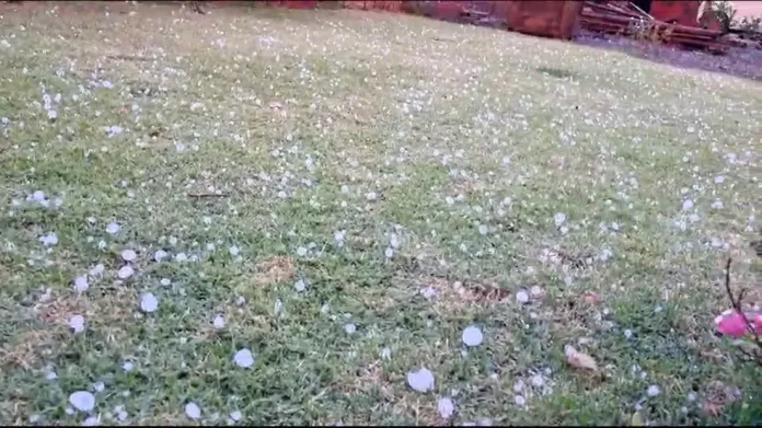 MT: Cidades de Mato Grosso registram chuva de granizo