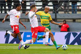 Red Bull Bragantino volta a vencer, e Cuiabá perde terceiro jogo seguido pelo Brasileiro