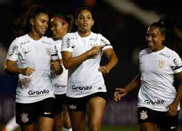 Corinthians goleia Pinda com autoridade no Paulista Feminino após pausa para Copa do Mundo