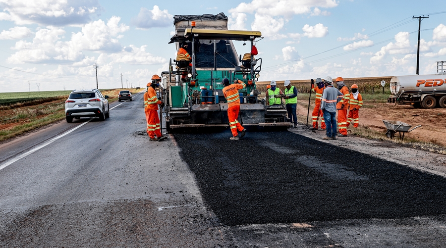 MT: OPORTUNIDADE:  Obras de duplicação da BR-163 vão gerar 1,2 mil novas vagas de emprego em Mato Grosso