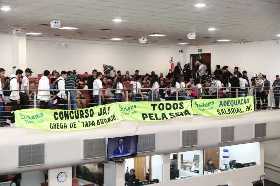 MT:  DESENVOLVIMENTO:   Deputado Júlio Campos aprova emenda na LDO que pode possibilitar concurso de professor na Unemat