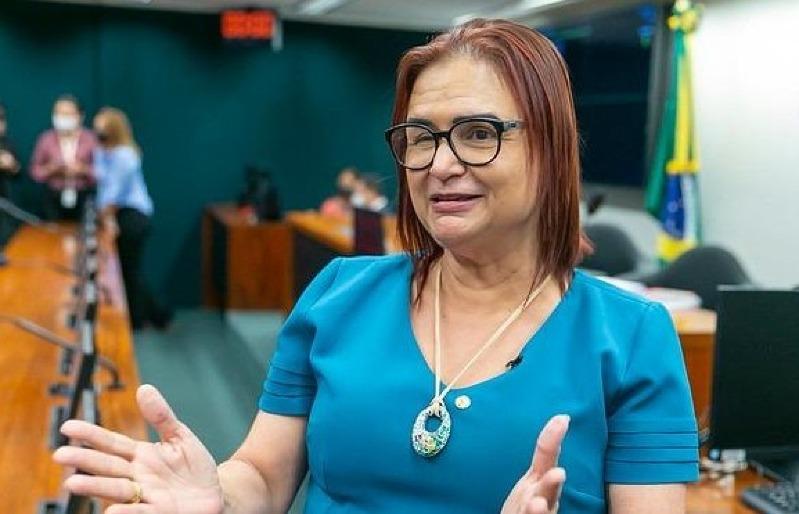 MT:  Rosa Neide nega briga com Lúdio, mas defende candidatura feminina para prefeitura da capital