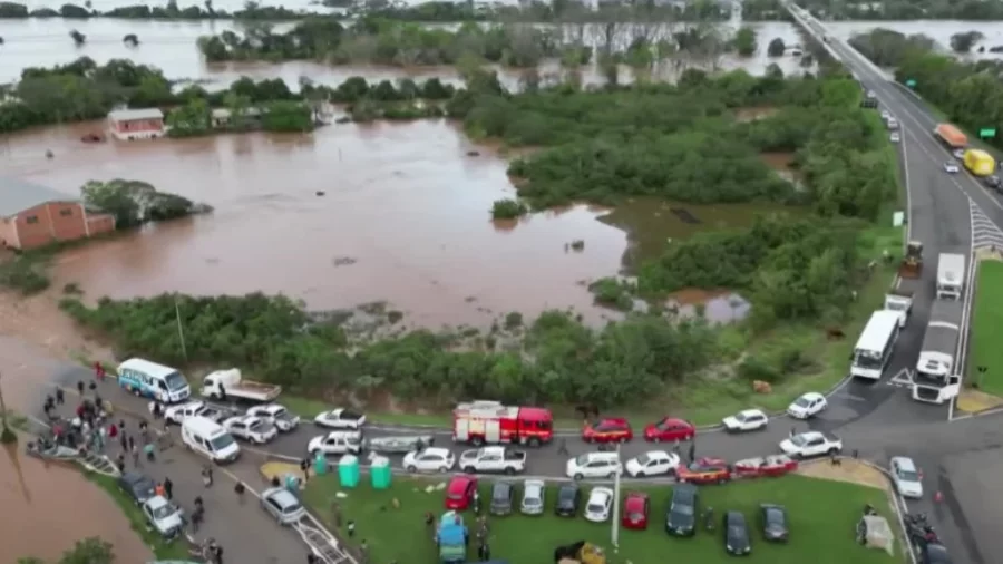 Em 2023, fortes chuvas provocaram mortes e estragos em oito estados