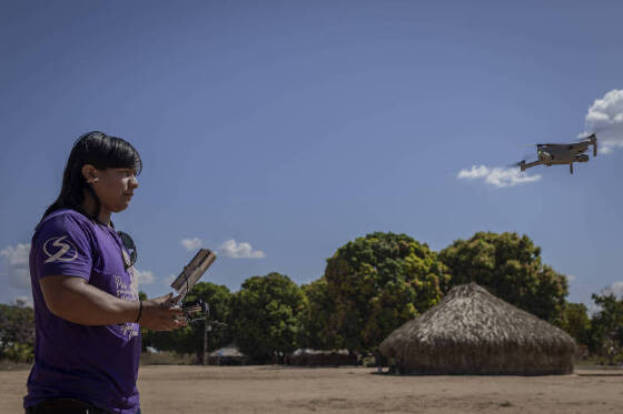 MT:  TECNOLOGIA NAS ALDEIAS:   Indígenas usam drones contra incêndios e para regenerar lavouras