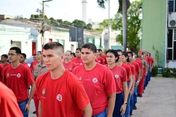 MT:  DESENVOLVIMENTO:   Estudantes da Escola Militar Dom Pedro II participam do Projeto Cuiabaninhos