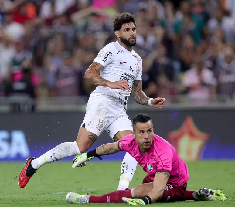 Destaque contra Fluminense, Yuri Alberto iguala Róger Guedes em número de gols no Campeonato Brasileiro