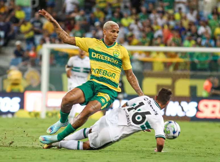 Coritiba x Cuiabá: onde assistir, informações e prováveis escalações do jogo pelo Brasileirão