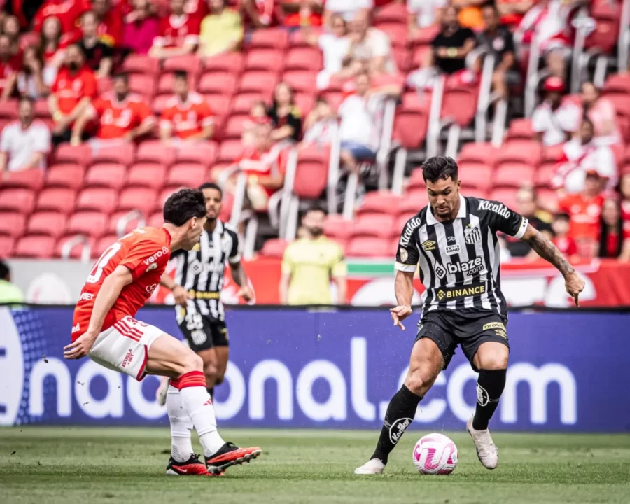 Santos toma sete do Internacional e encerra rodada na 18ª colocação do Brasileiro