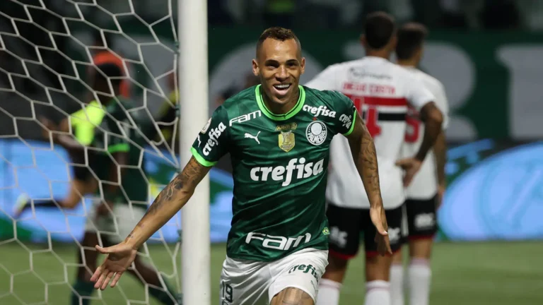 Com 5 a 0, Palmeiras iguala maior goleada da equipe na história do Choque-Rei