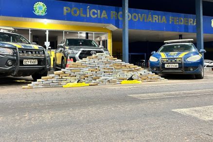 VIDA DUPLA: Policiais civis são flagrados com 200 kg de supermaconha e coca