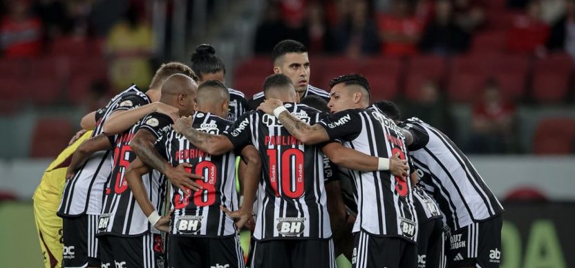 Com atletas poupados, Atlético-MG divulga lista de relacionados para enfrentar o Atlético-GO