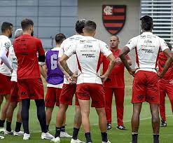 Mário Jorge agradece receptividade do elenco após primeiro jogo comandando o Flamengo