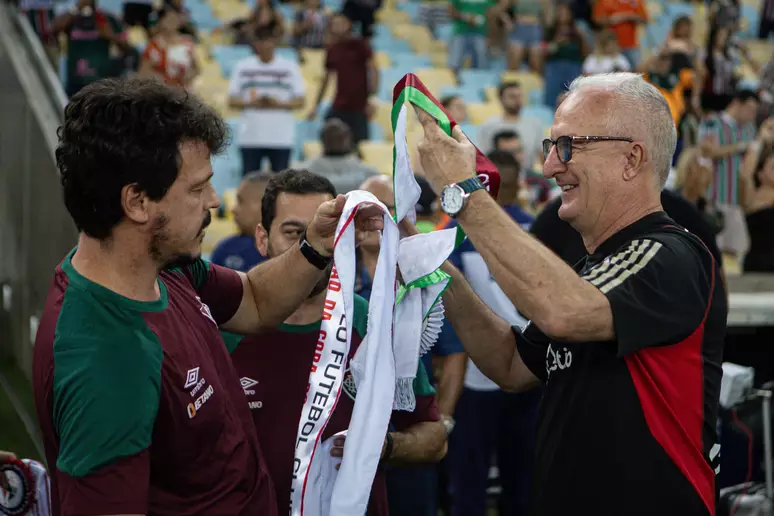 Dorival reclama de arbitragem, mas elogia entrega do São Paulo com um a menos no Maracanã