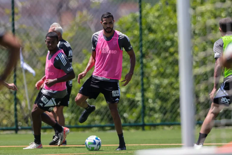 Com volta de Kardec, Atlético-MG inicia preparação para confronto diante do Corinthians