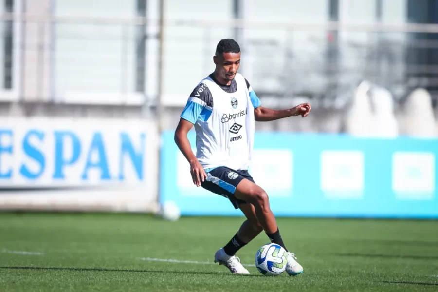 Com retorno de Nathan, Grêmio se reapresenta e inicia preparação para duelo contra o Botafogo pelo Brasileiro