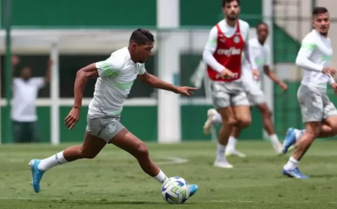 Com Palmeiras na liderança, Rony cita “quatro finais” e projeta briga pelo título do Brasileirão