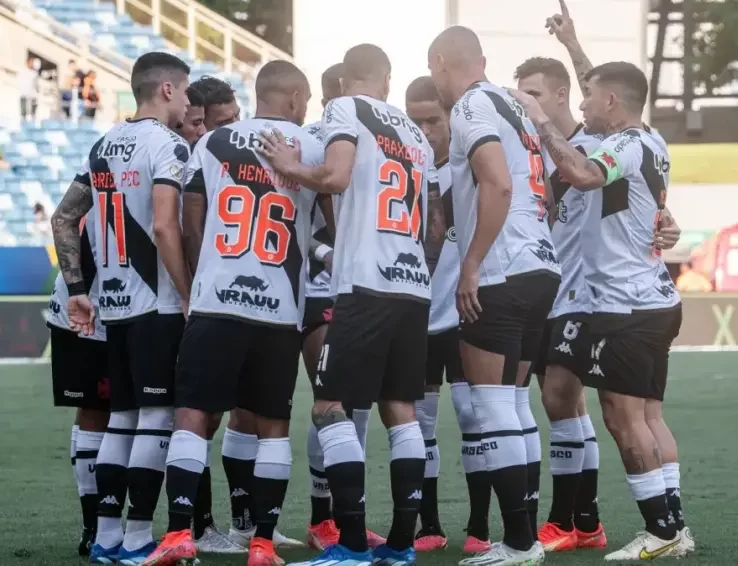 Vasco perde do Juventude pelo Brasileirão e segue em jejum com Álvaro Pacheco