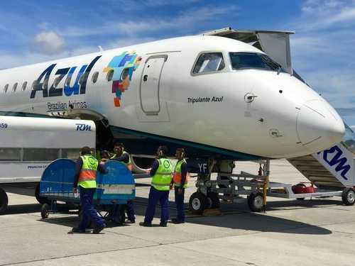 MT: Justiça de MT manda Azul Linhas Aéreas indenizar cliente que teve mala extraviada em viagem para Recife