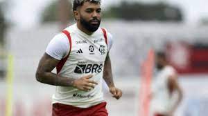 Com incômodo no tornozelo, Gabigol treina separado do elenco do Flamengo