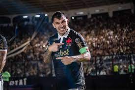 Com Pec, Medel e Vegetti, Vasco anuncia lista de relacionados para jogos contra Cruzeiro e Athletico-PR