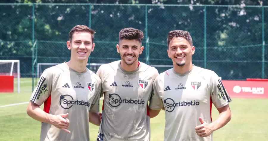 Beraldo, Nestor e mais: jovens de Cotia ofuscam medalhões e assumem protagonismo no São Paulo