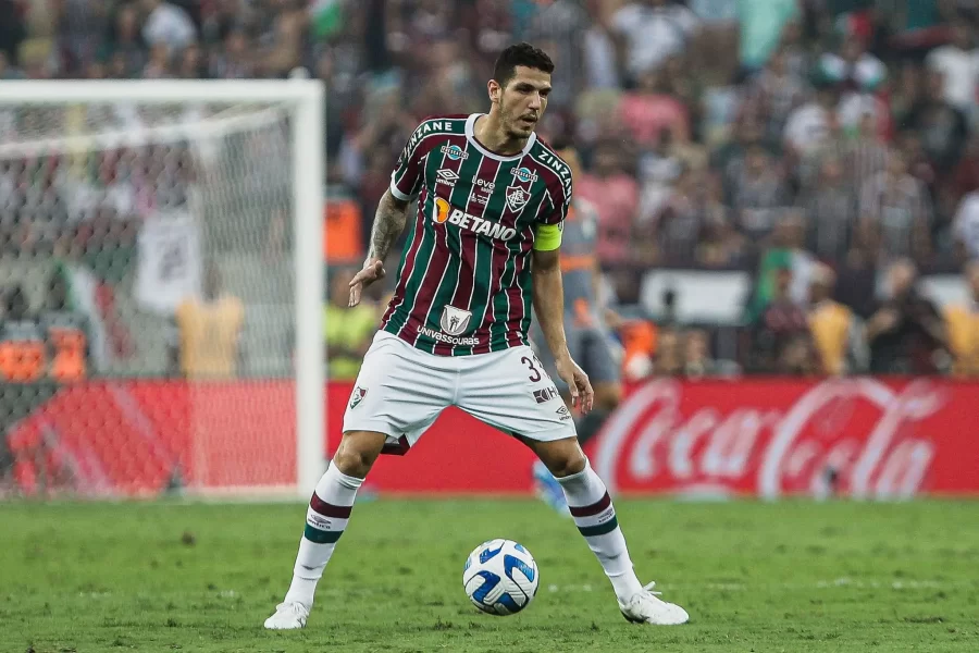 Nino despista sobre saída do Fluminense e fala sobre futuro: “Não está decidido ainda”