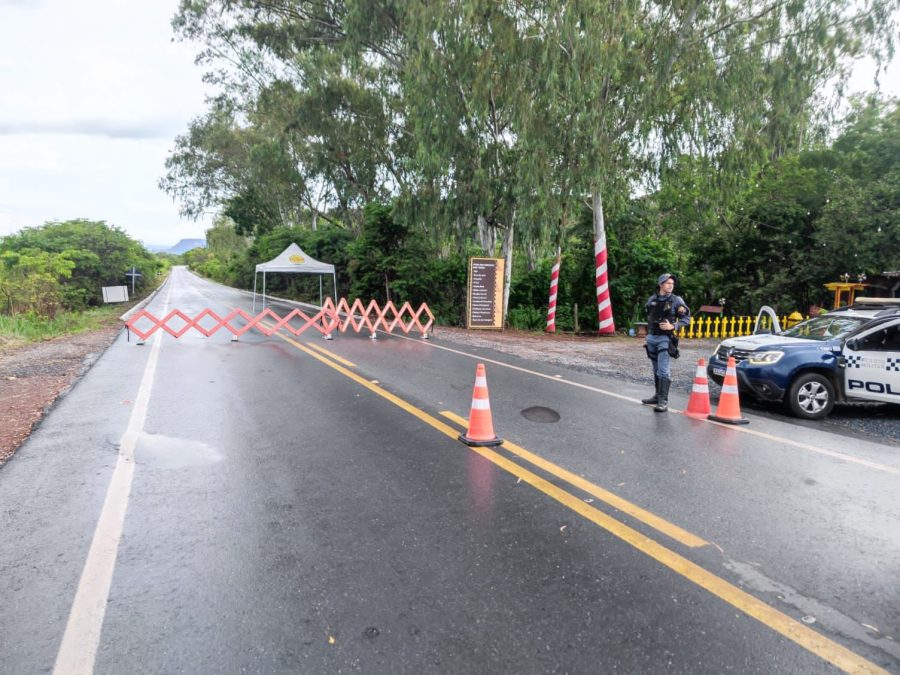 MT:  Trânsito na rodovia Cuiabá-Chapada está liberado em meia pista, mas segue proibido para ônibus e caminhões