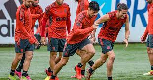 Rodrigo Caio e Filipe Luís serão homenageados pelo Flamengo em jogo contra o Cuiabá