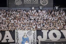 Torcida do Santos esgota ingressos para jogo contra o Fortaleza na Vila Belmiro