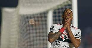 São Paulo vê acordo com o Fluminense travar e teme perder Caio Paulista para o Palmeiras