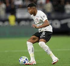 Em segundo ano como profissional, Wesley foi o jogador do Corinthians com mais dribles no Brasileirão