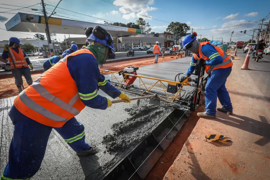 MT:  AVENIDA DO CPA:  Motoristas temem mudança de rotina e caos na rota com obras do BRT em Cuiabá