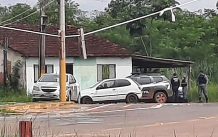 Homem é assassinado dentro de casa e vizinho ameaçado