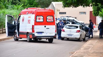 Motorista de aplicativo é encontrado morto dentro do carro