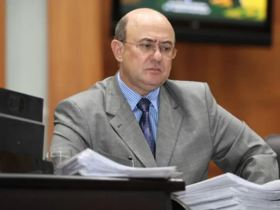 MT:  Justiça nega pedido e mantém bloqueio de imóvel que foi vendido por ex-presidente da Assembleia