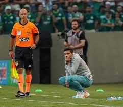 Abel fala em “sentimento de derrota” após empate no Derby e reconhece bom jogo do Palmeiras: “Merecíamos outro resultado”