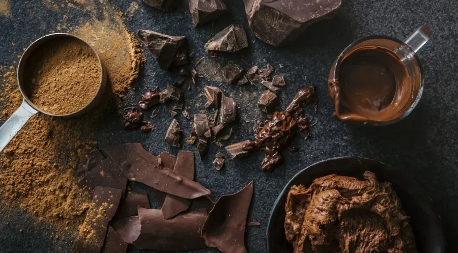 Chocolate vicia? Veja 8 mitos e verdades sobre o doce