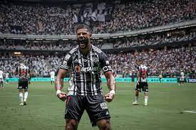 Após vitória contra o América-MG, Hulk celebra 100º gol pelo Atlético-MG