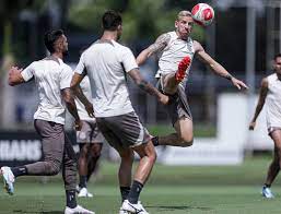 Com treino no CT, Corinthians encerra preparação para duelo com Água Santa