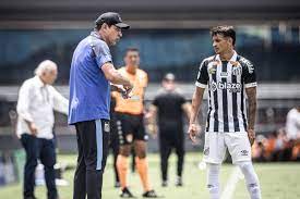 Carille utilizou apenas três jogadores da base do Santos nesta edição do Paulistão